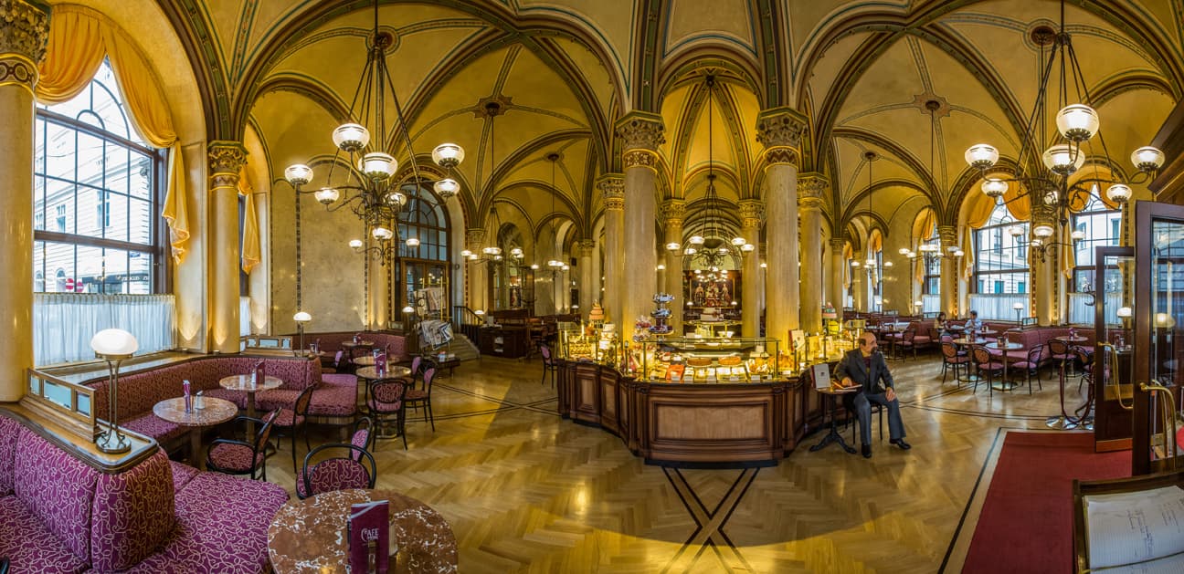 Café Central - Image 1