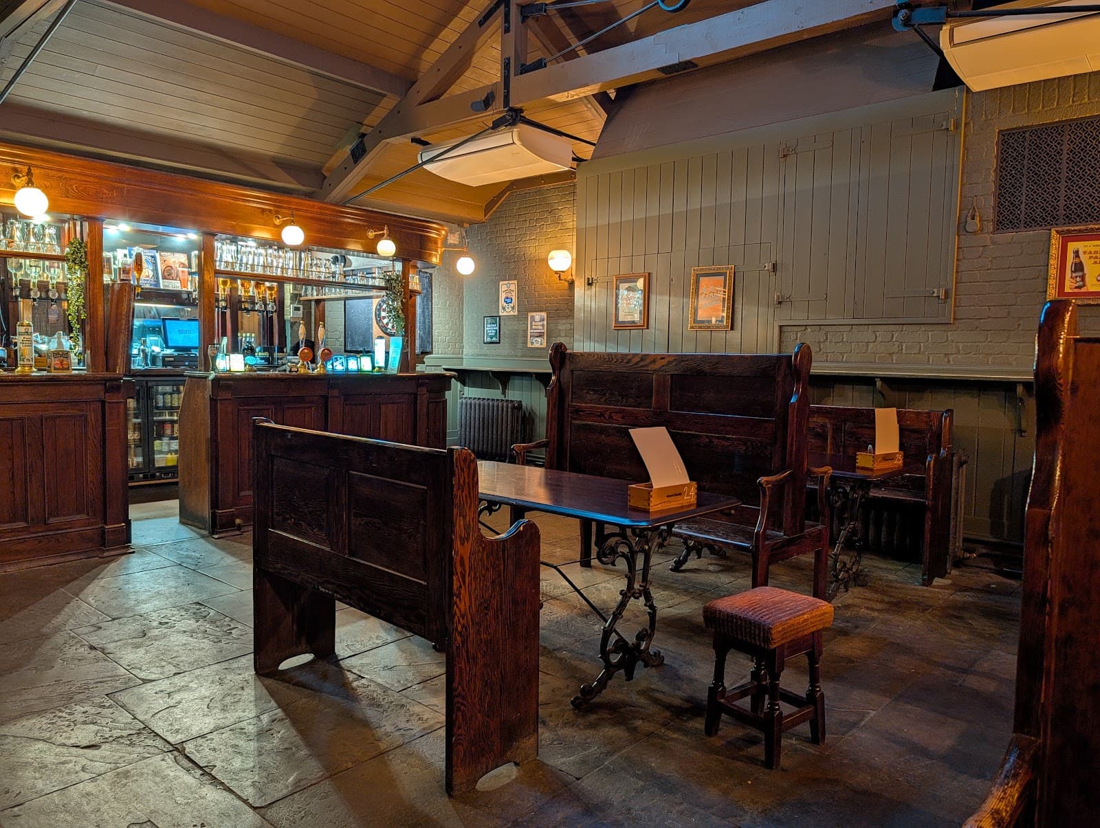 The Cheshire Cheese - Image 1