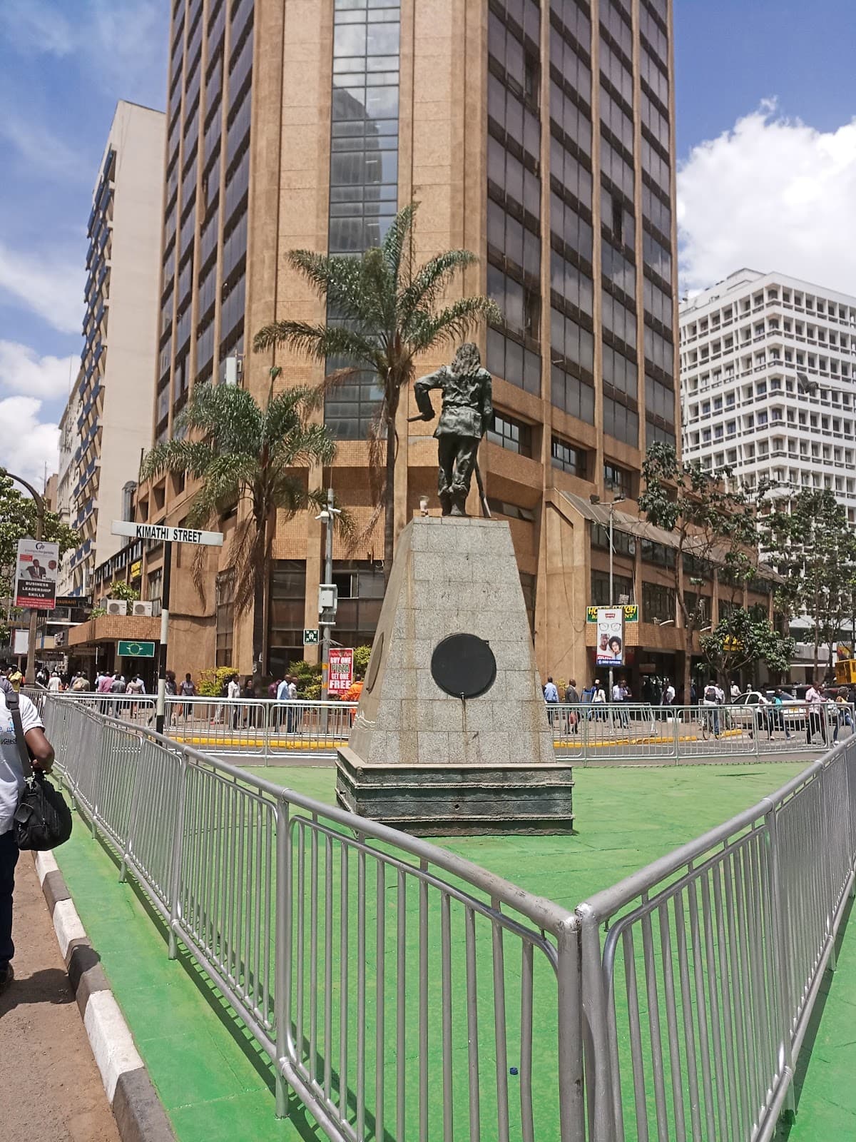 Dedan Kimathi Statue - Image 1