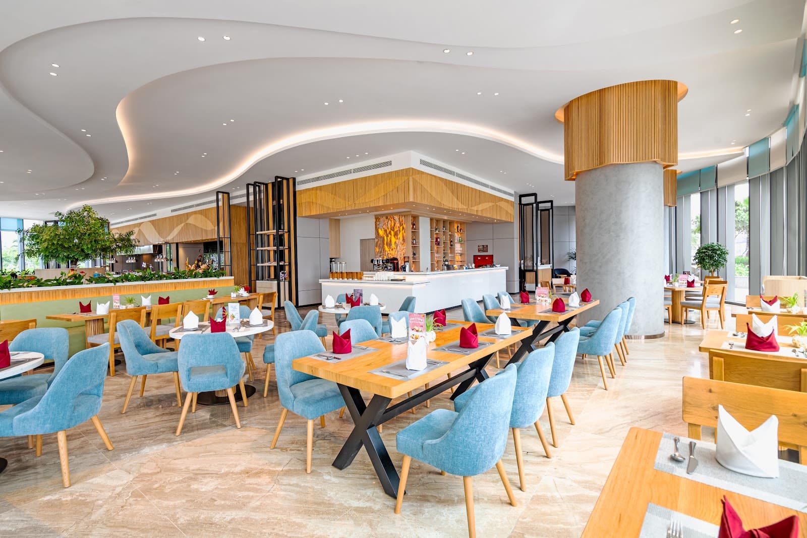 À La Carte Ha Long - Image 1