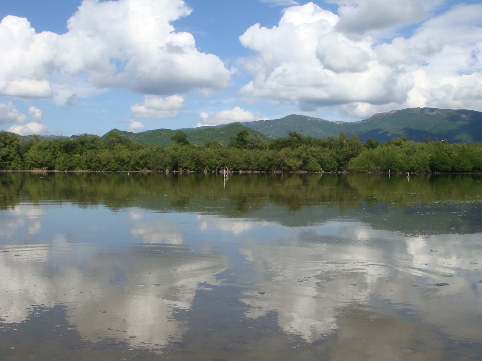 Laguna Baconao Cuba - Image 1