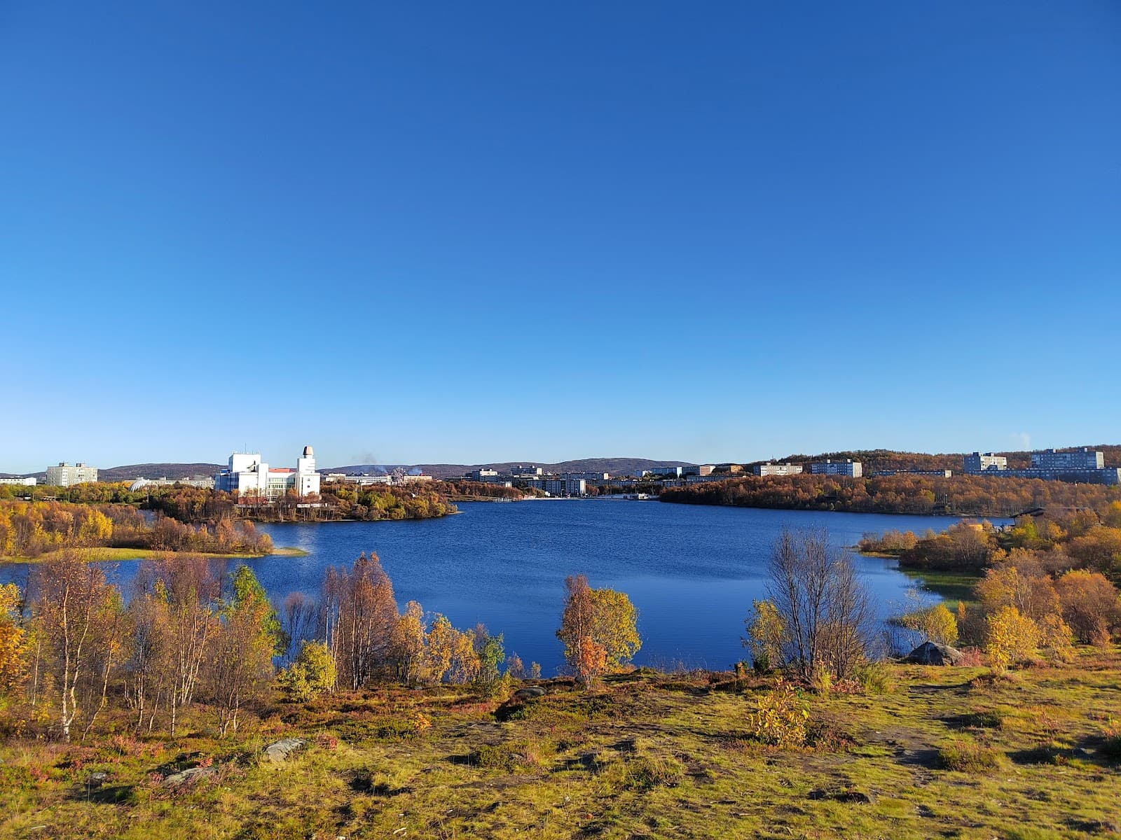Lake Semyonovskoye Murmansk - Image 1