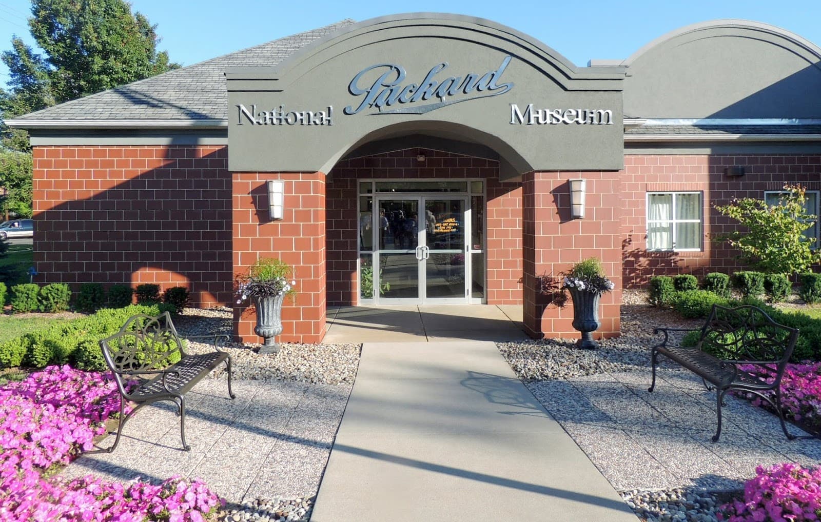 National Packard Museum (Warren) - Image 1