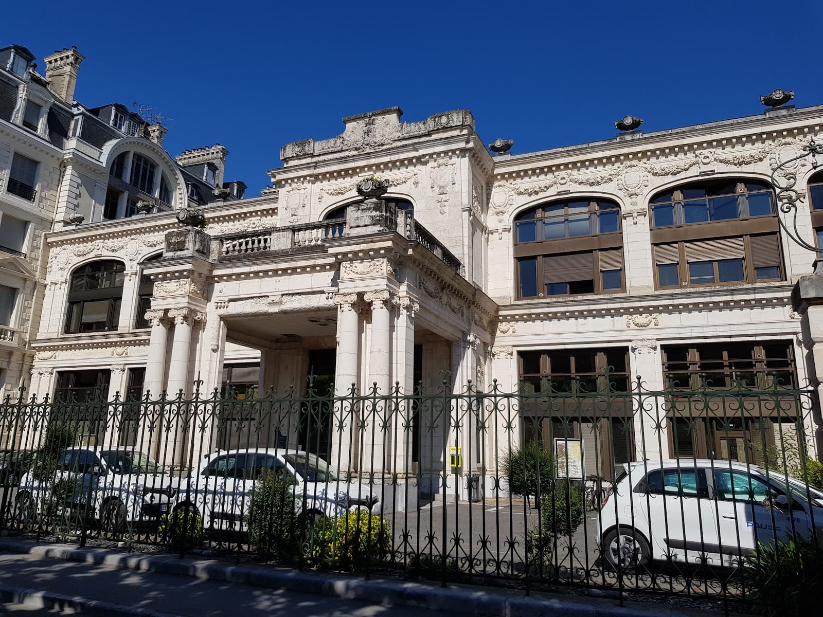 Gan Old Town - Image 1