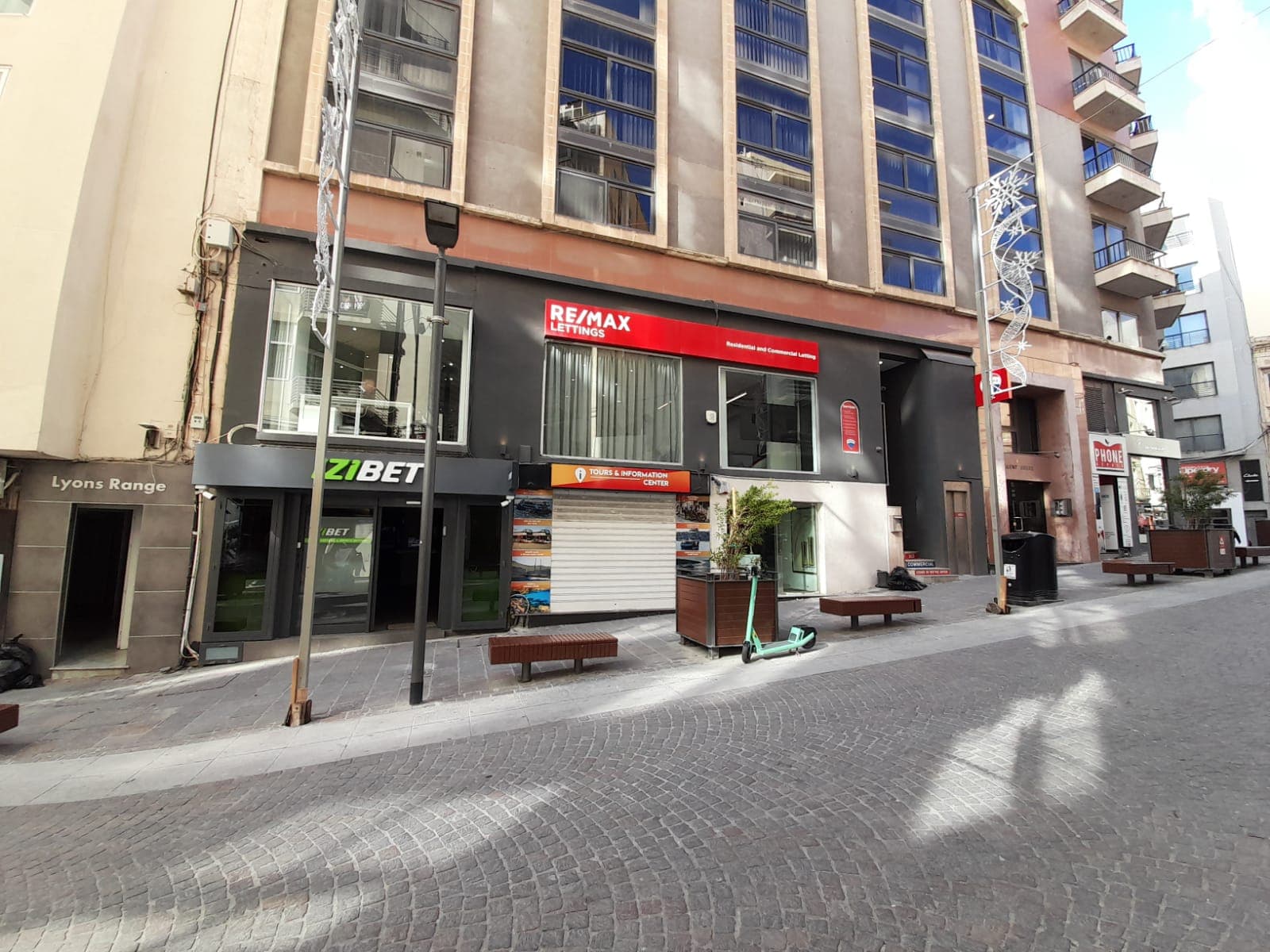 Bisazza Street - Image 1