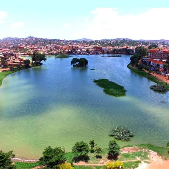 Kabaka's Lake - Image 1