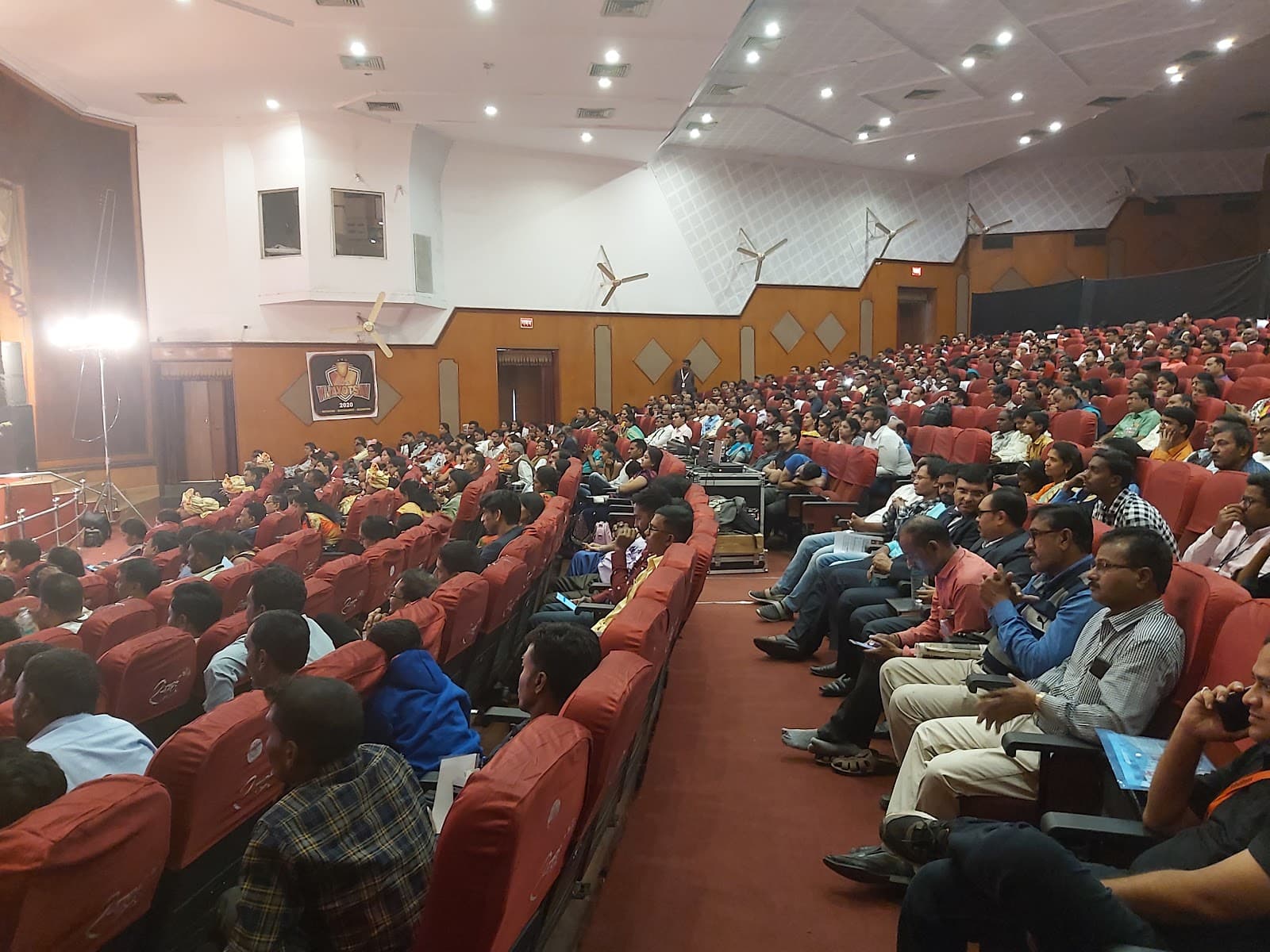 Vasantrao Deshpande Hall - Image 1