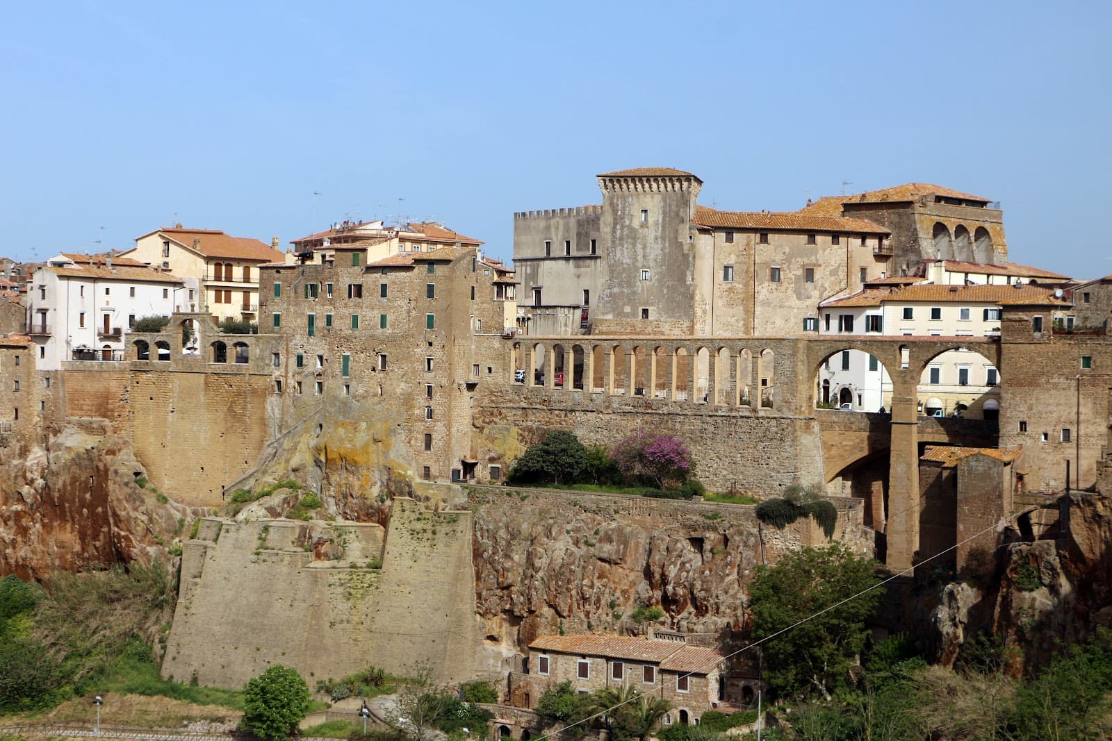 Medici Aqueduct Arches - Image 1