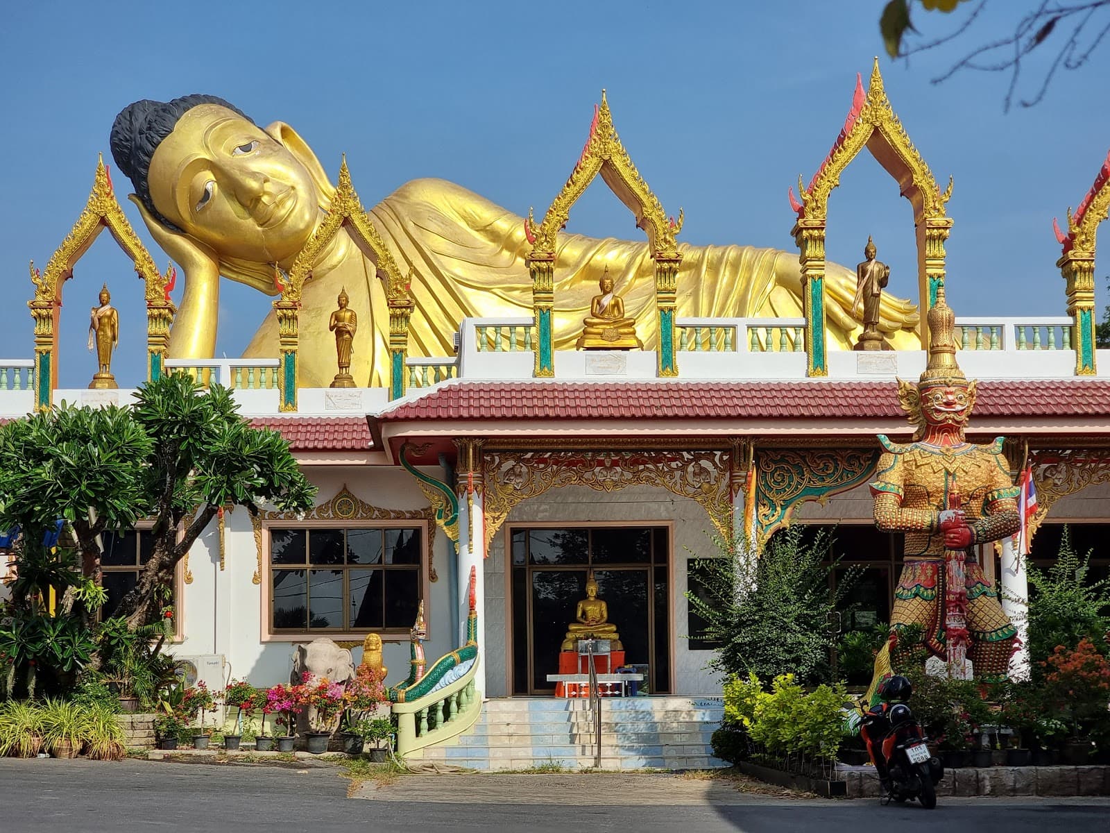 Wat Sri Sunthon (Wat Lipon) - Image 1