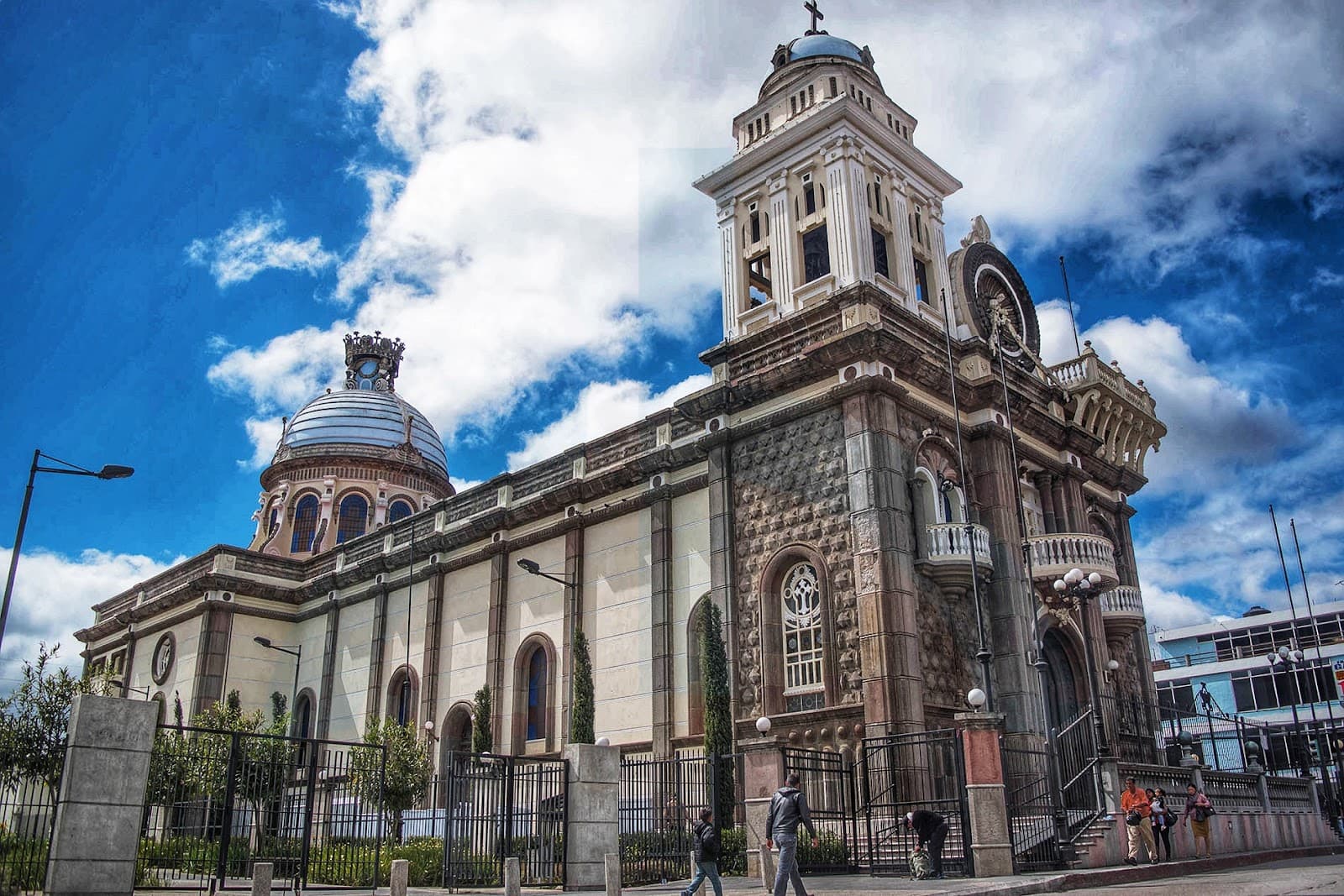 Santuario de Guadalupe - Image 1