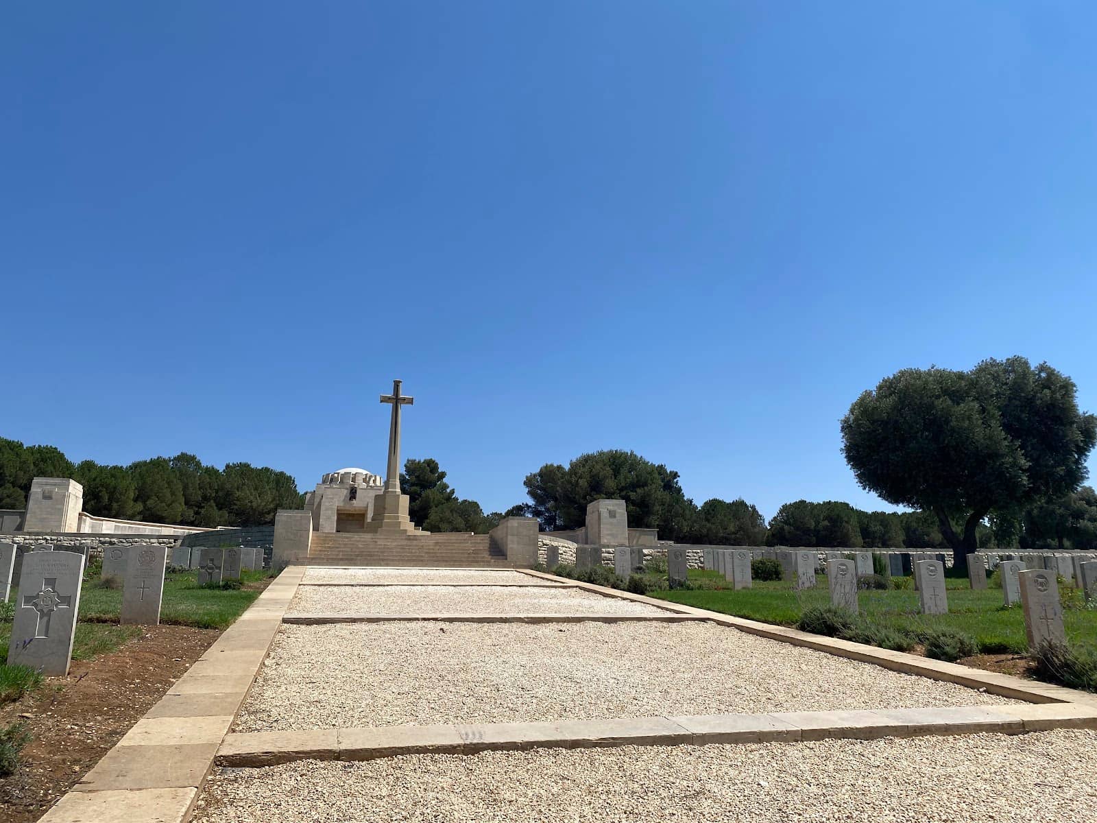 Well-Maintained Grounds