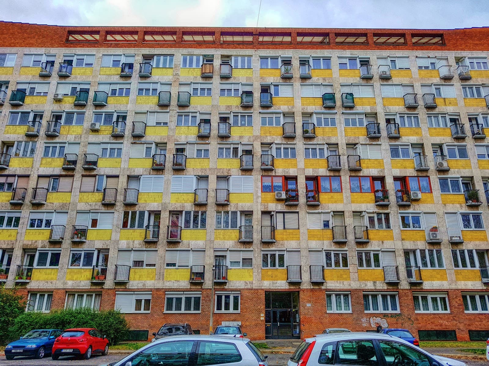 Uránváros - Image 1