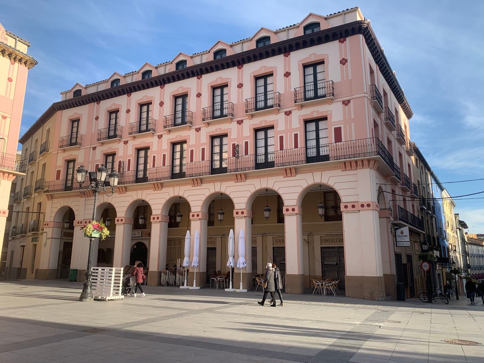 Plaza Luis López Allué - Image 1
