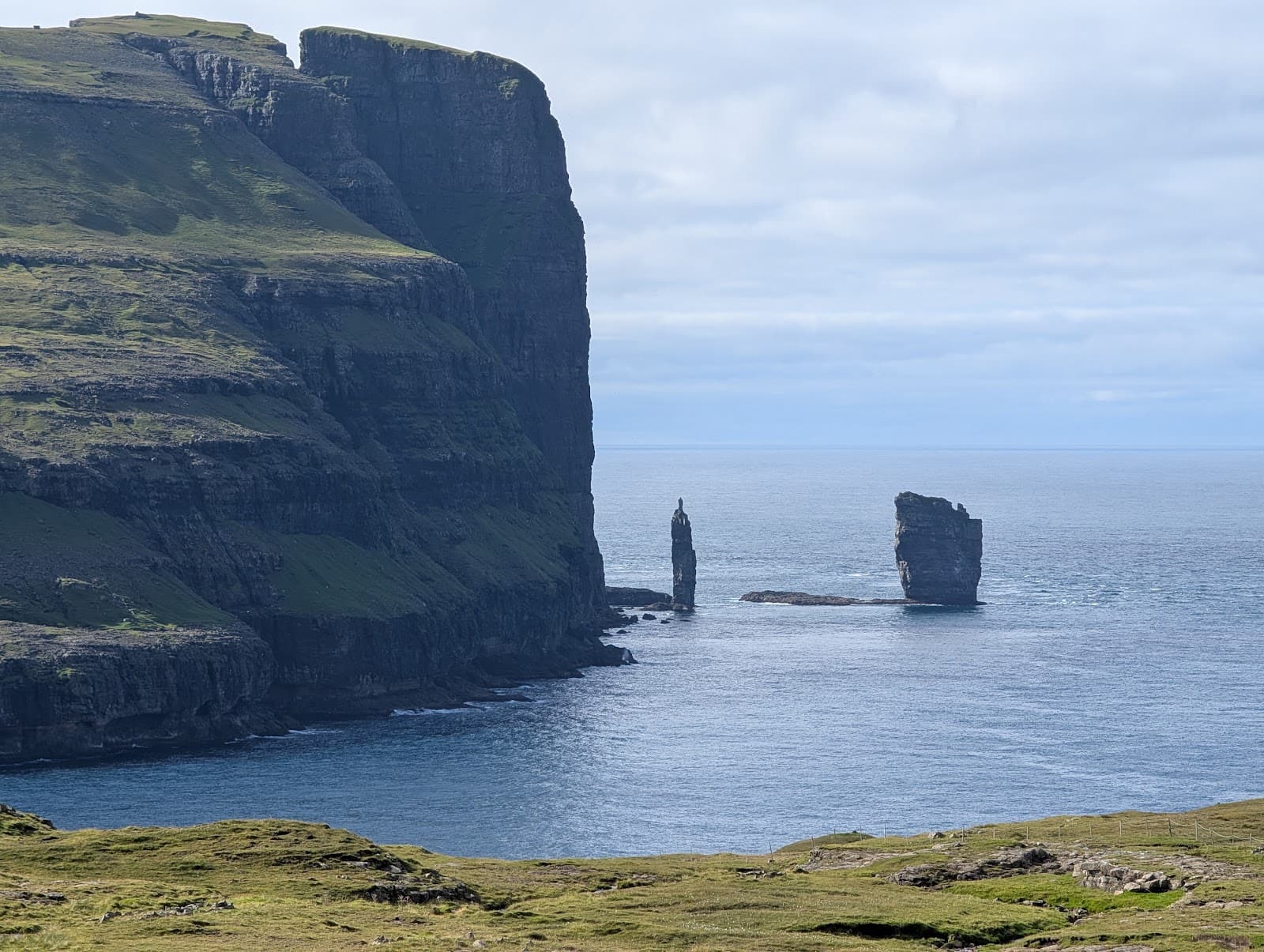 Eiði – Risin og Kellingin viewpoint - Image 1