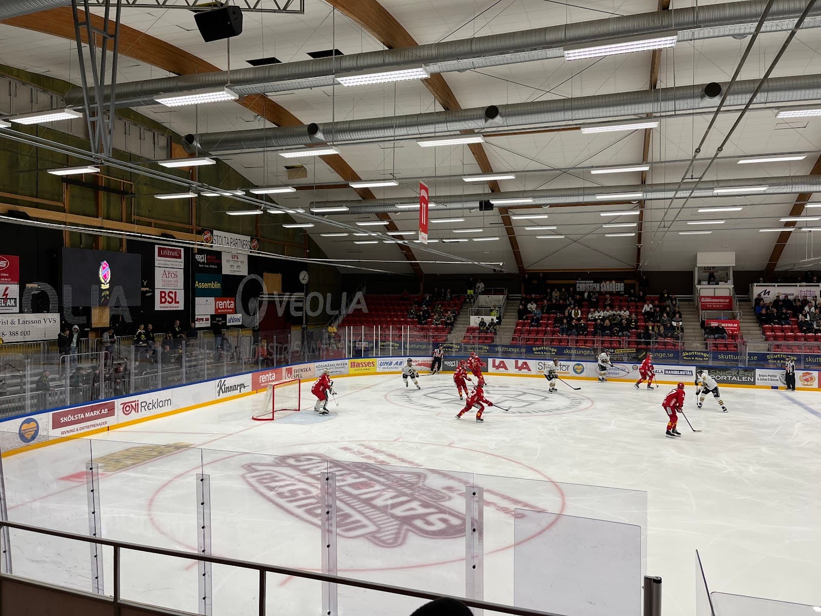 Gränby Ishallar Uppsala - Image 1