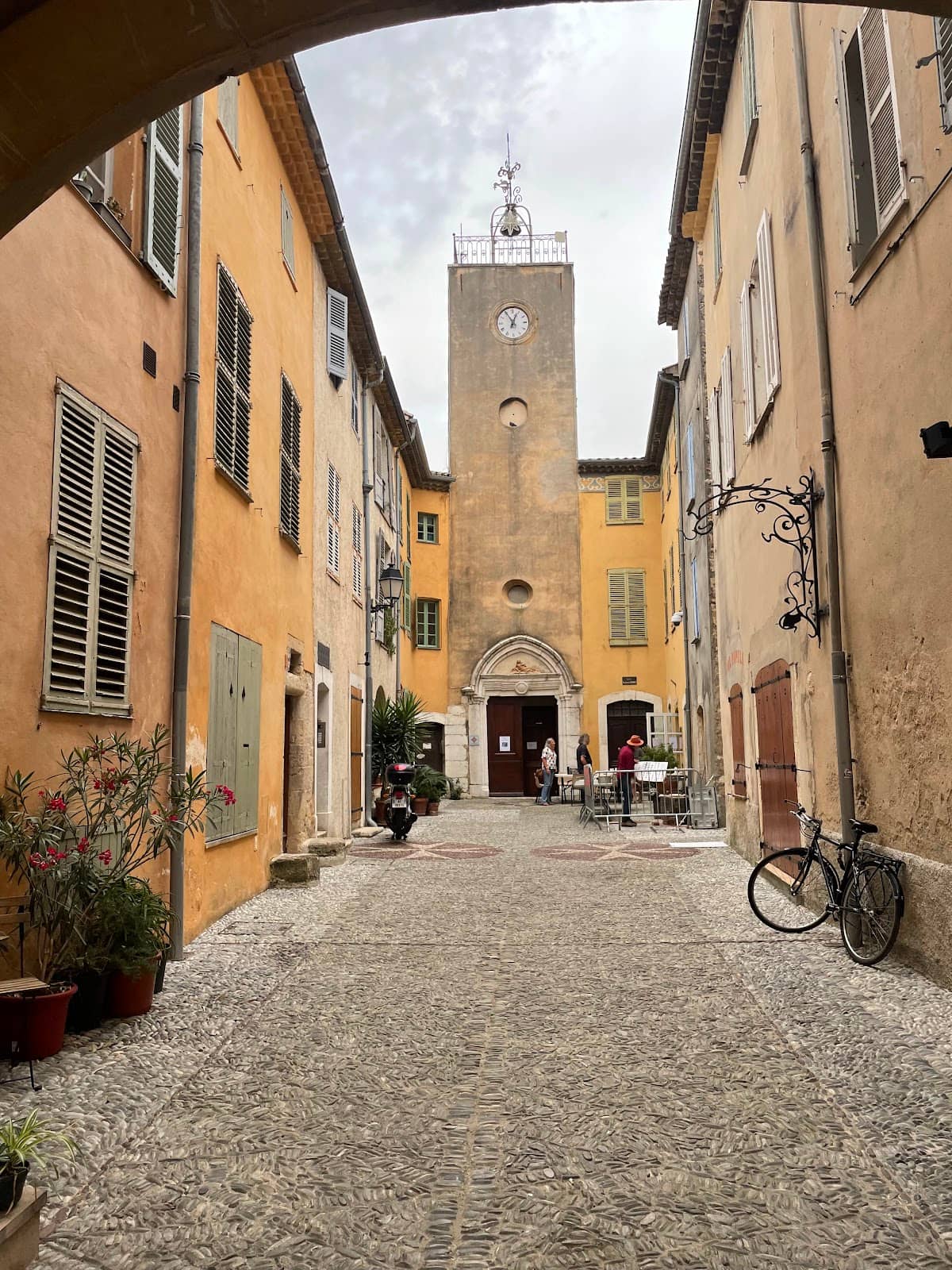 Local Cafes and Shops