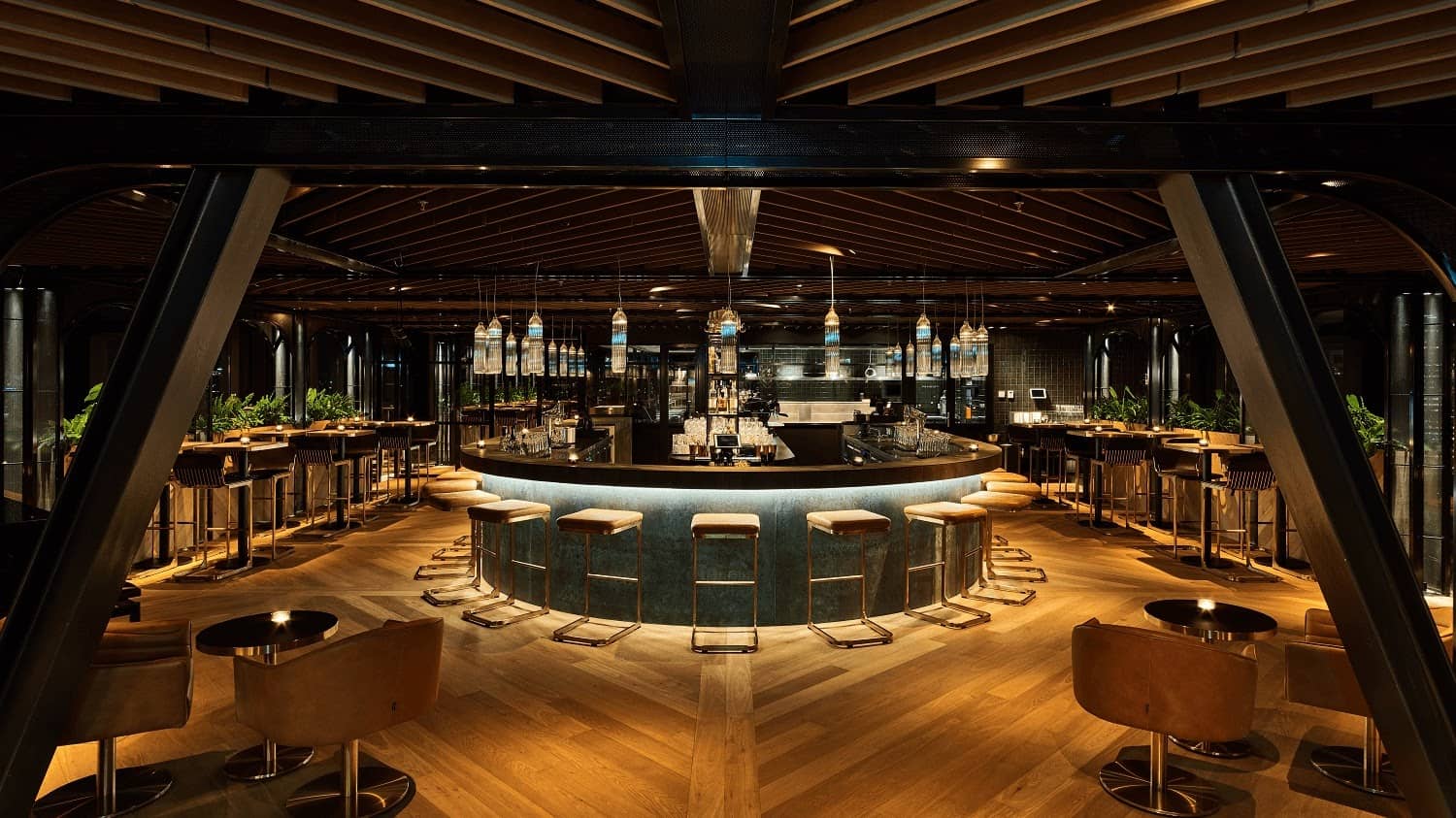 Chic & Intimate Interior