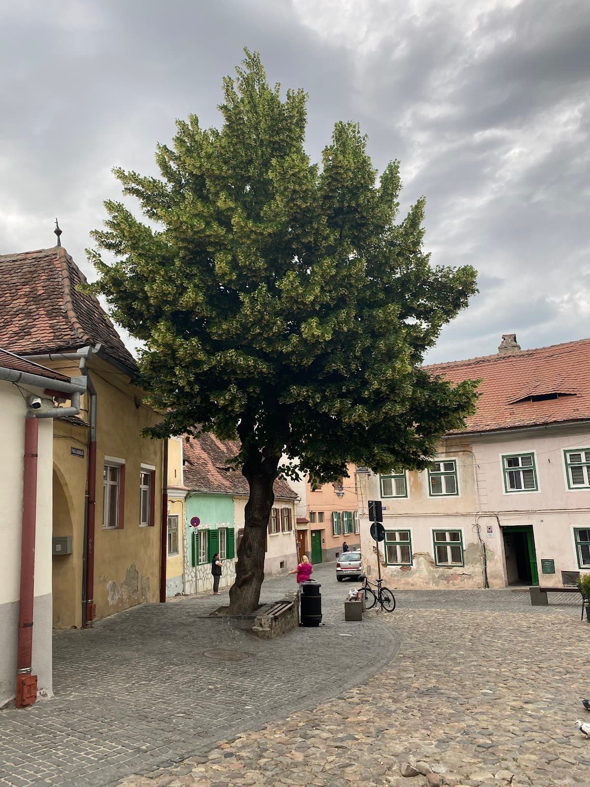 Goldsmiths' Square (Piața Aurarilor) - Image 1