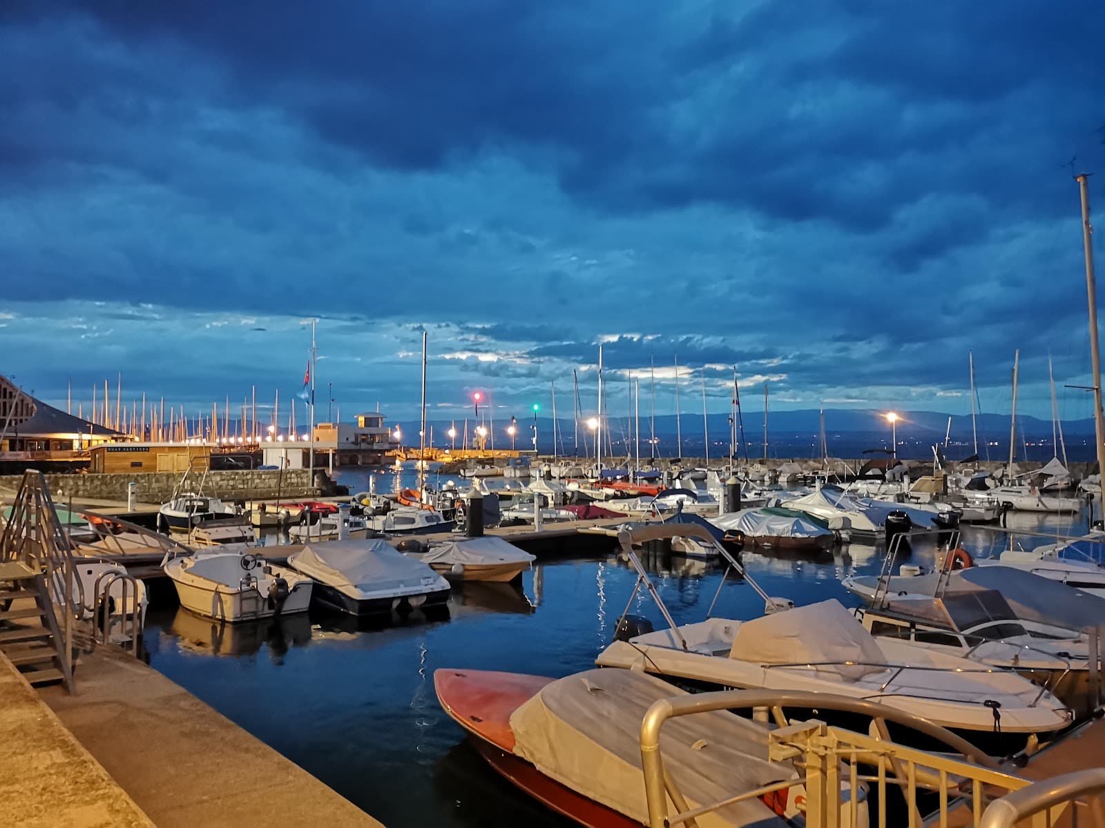 Port de Plaisance d'Évian - Image 1