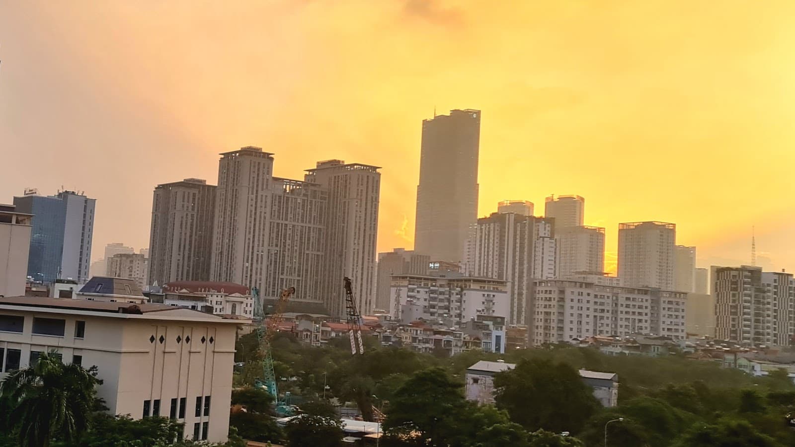 Cau Giay District - Image 1