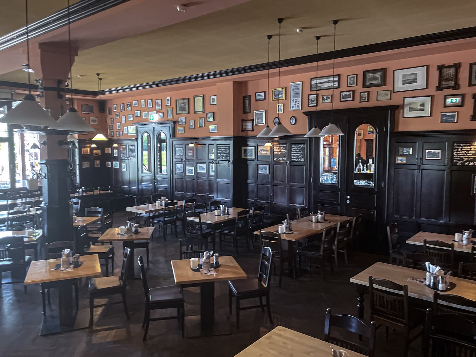 Ballhaus Watzke - Image 1