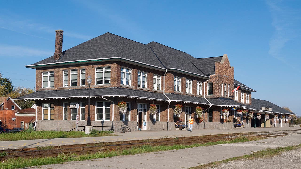 Stratford VIA Rail Station - Image 1