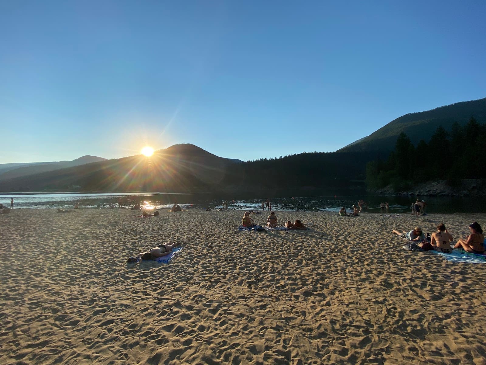Taghum Beach Regional Park - Image 1