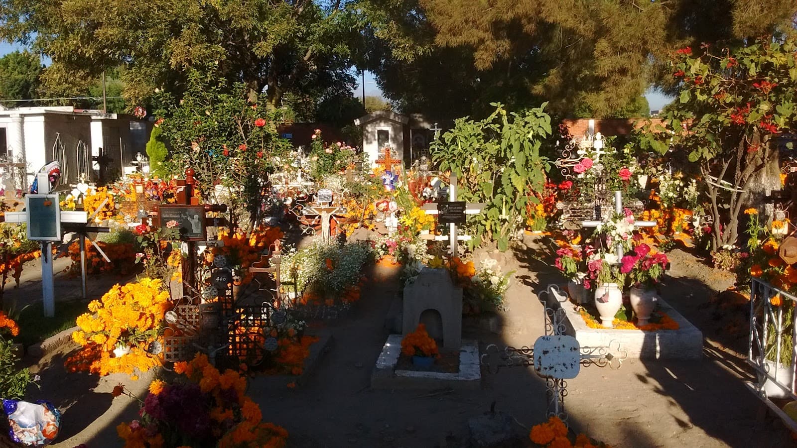 Panteón Municipal de San Pedro Cholula - Image 1