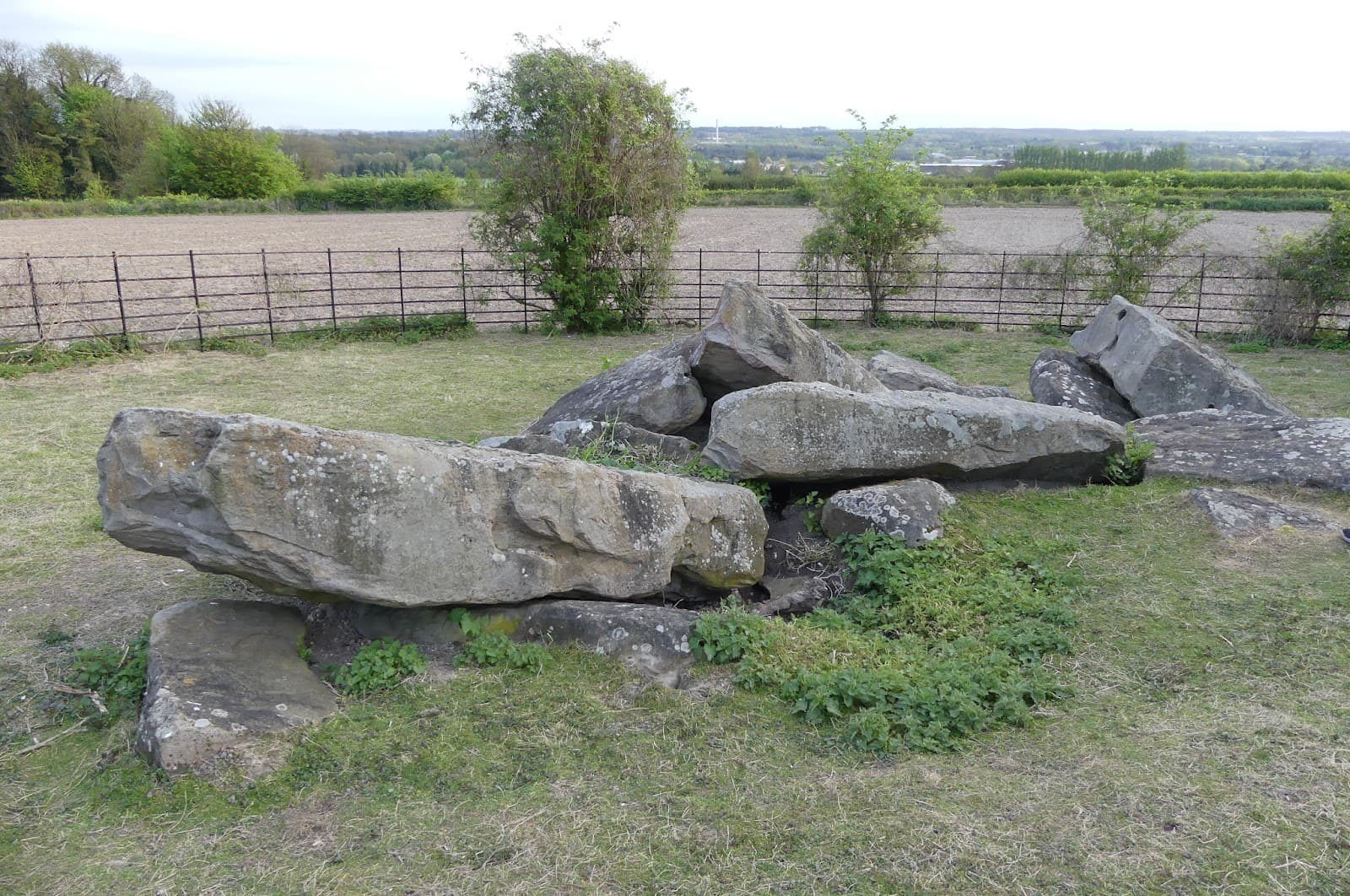 Little Kit's Coty House Countless Stones - Image 1