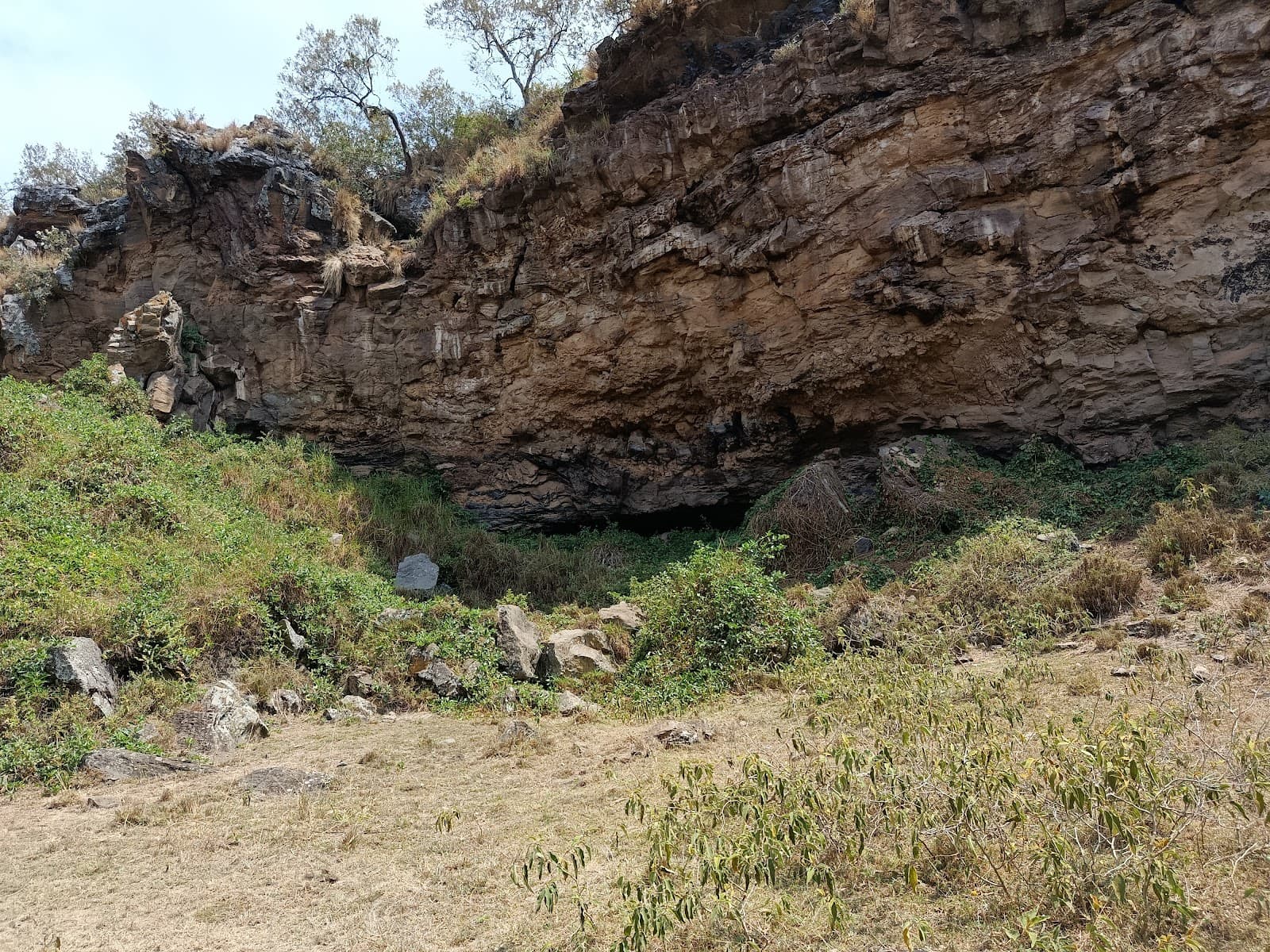 Obsidian Caves (Hell’s Gate) - Image 1