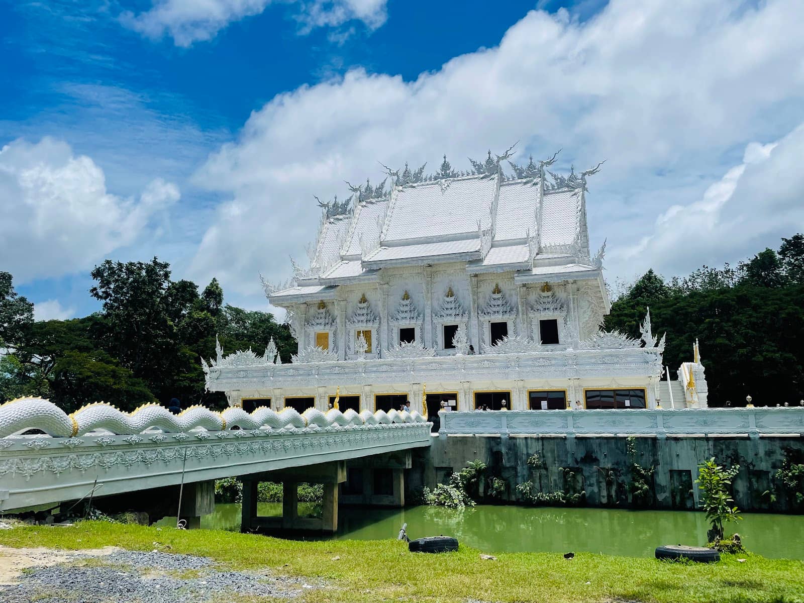 Traditional Thai Attire
