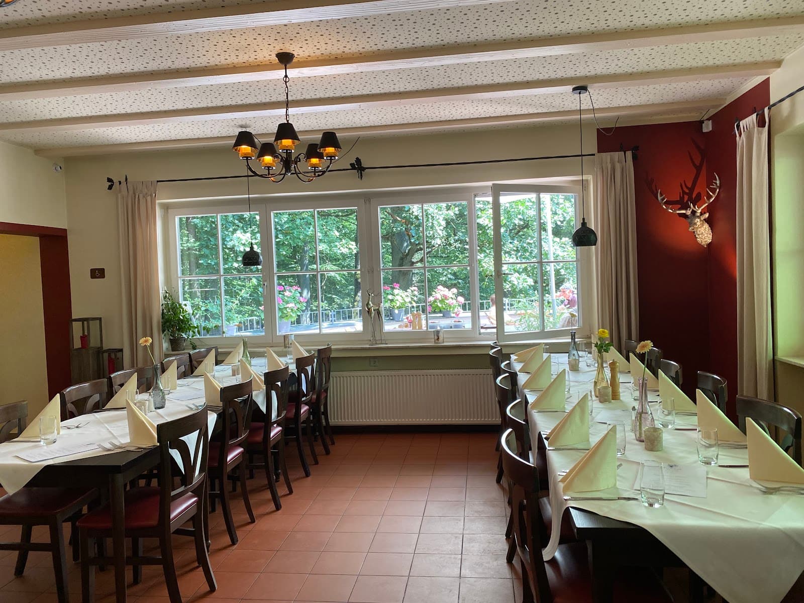 Hirschgarten Bad Homburg - Image 1