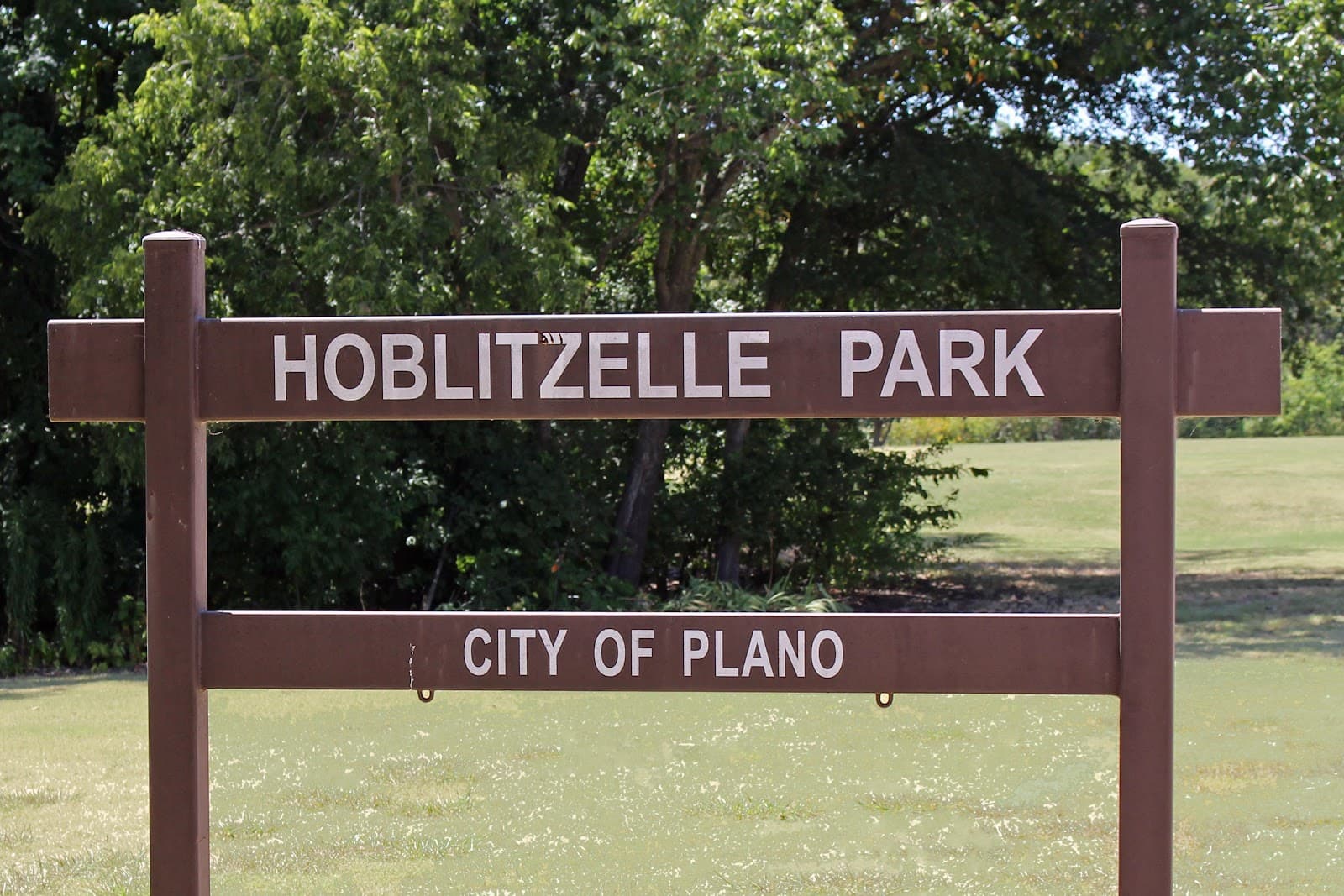 Hoblitzelle Park - Image 1