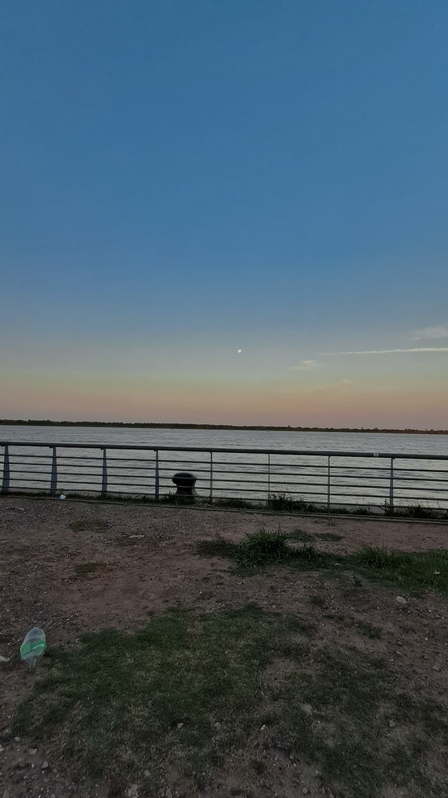 Costanera Central Waterfront Promenade - Image 1