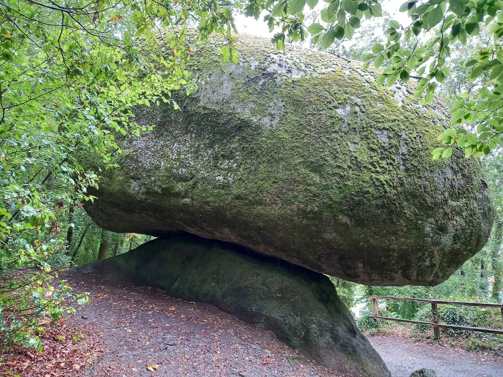 Mushroom Rock (Le Champignon) - Image 1