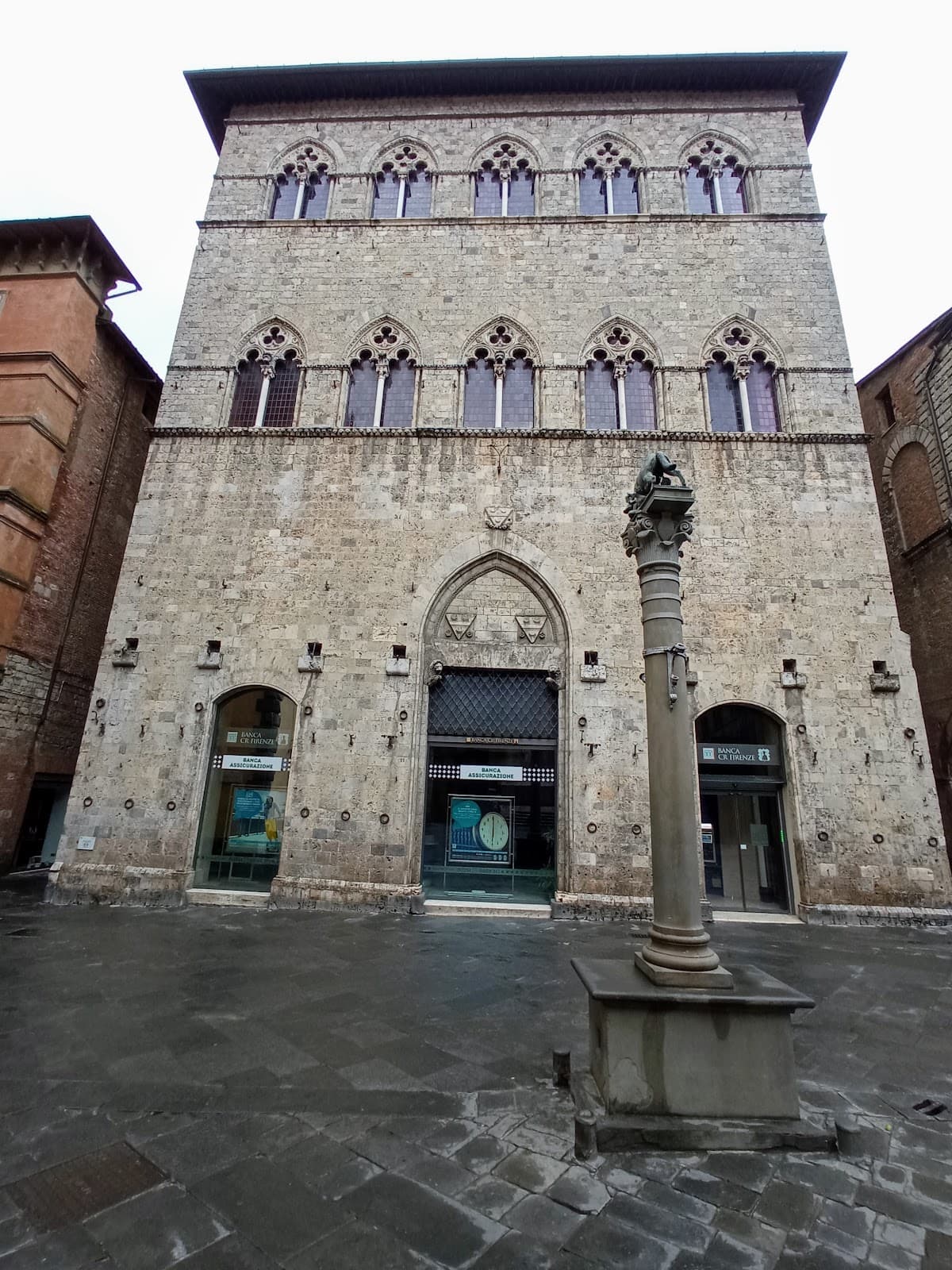 Piazza Tolomei - Image 1