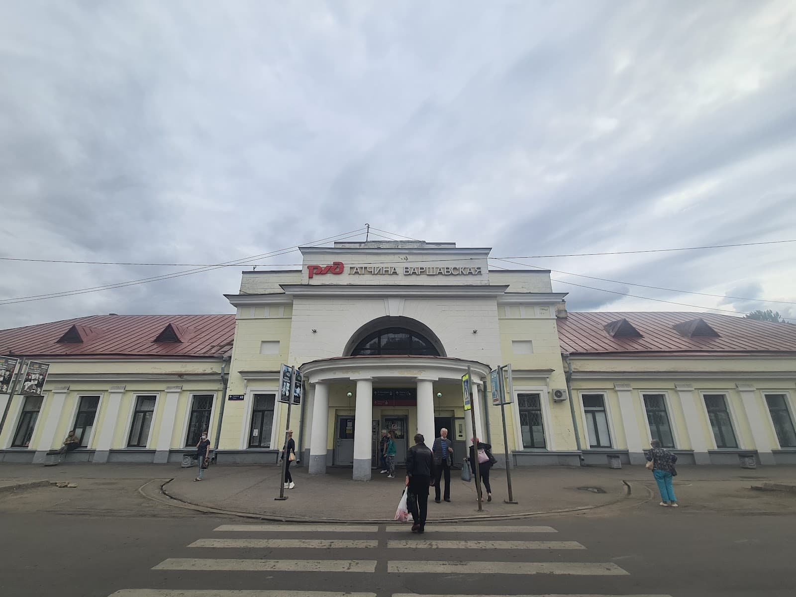 Gatchina-Varshavskaya Station - Image 1