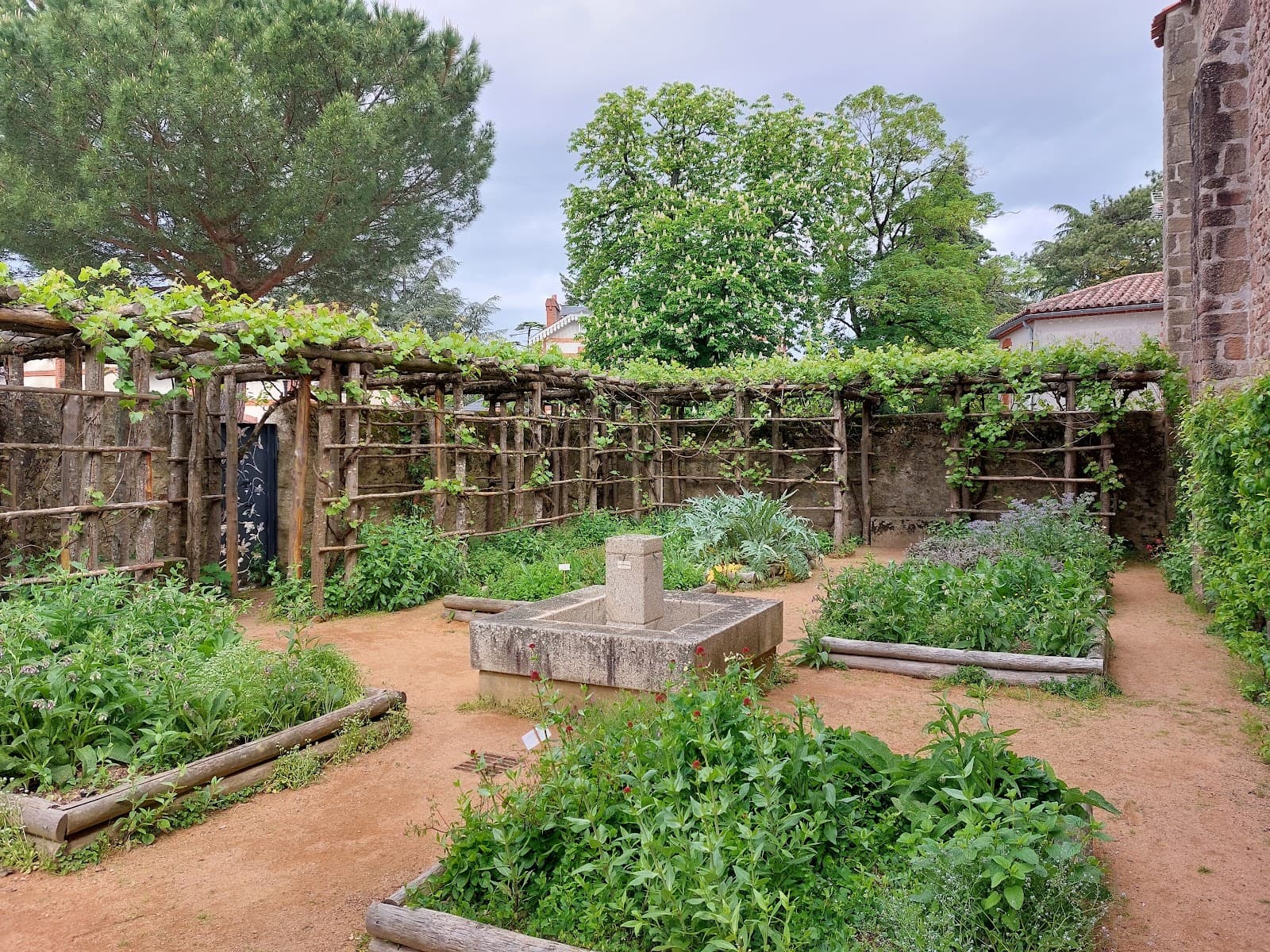 Espace Saint-Jacques - Image 1