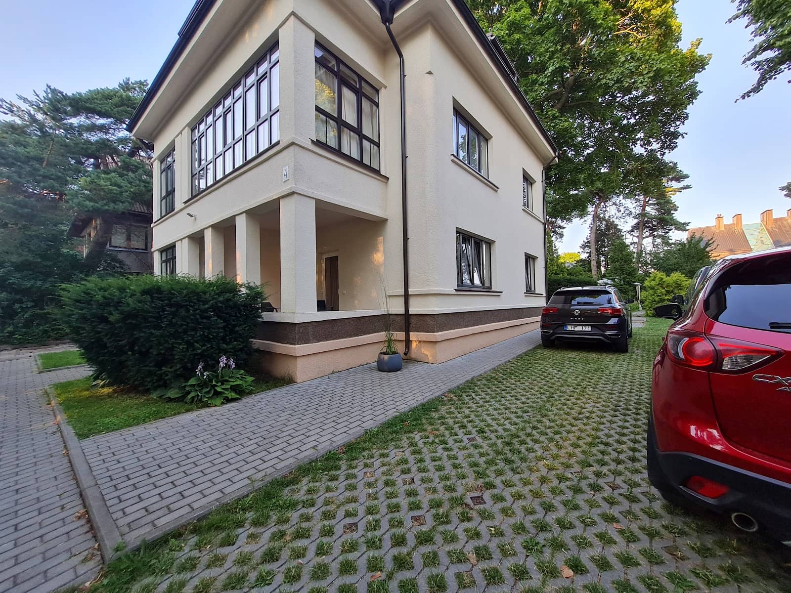 Proximity to the Sea