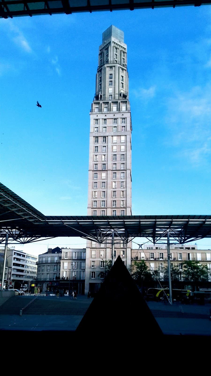 Place Alphonse Fiquet - Image 1