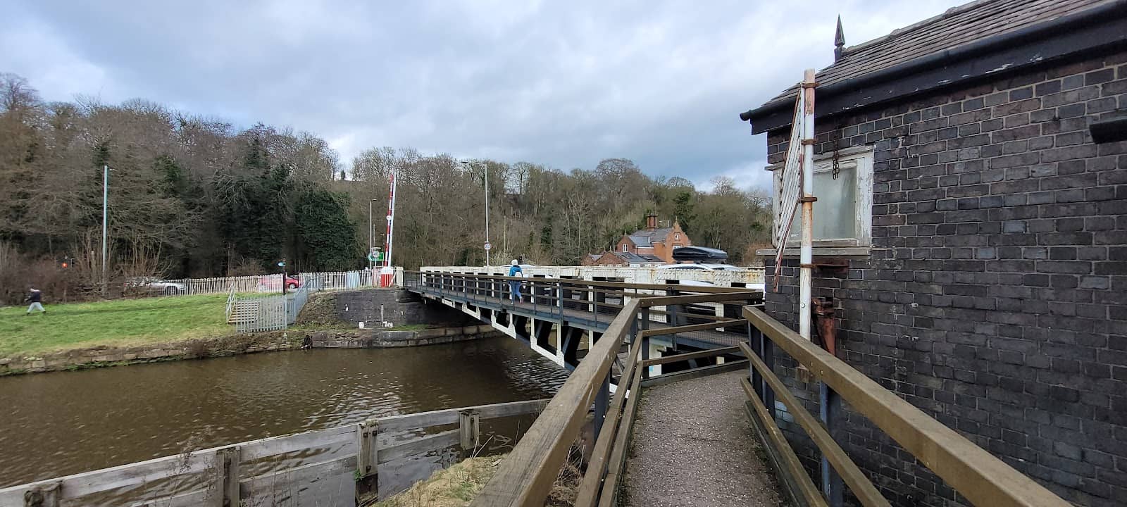 River Weaver Perspective