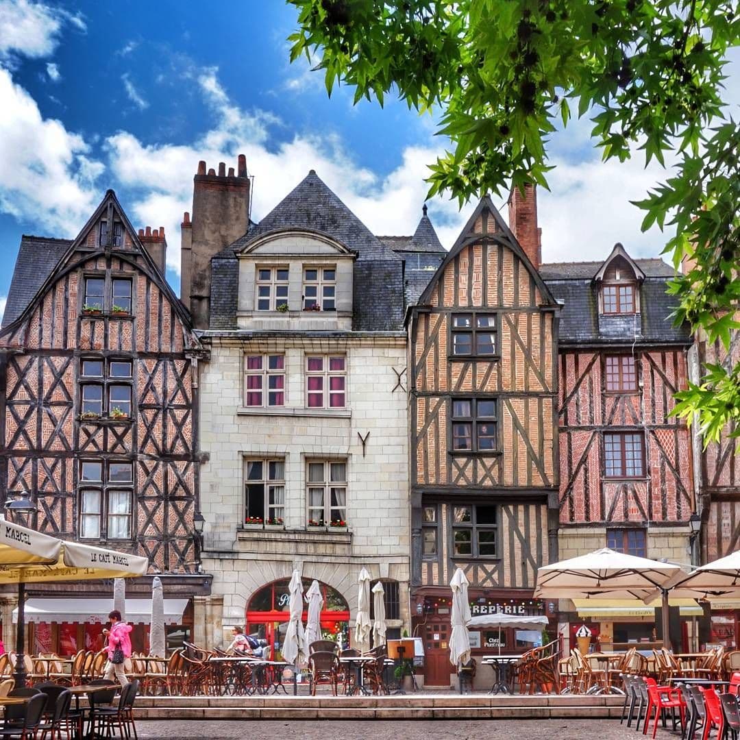 Vieux Tours Old Town - Image 1