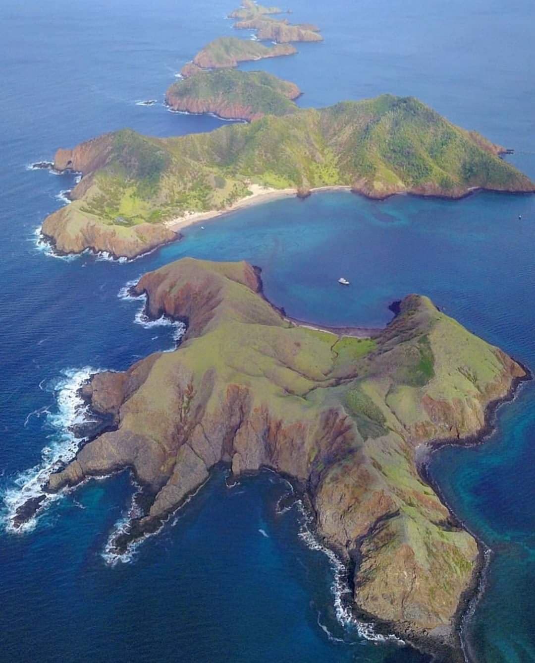 Bat Islands (Islas Murciélago) - Image 1