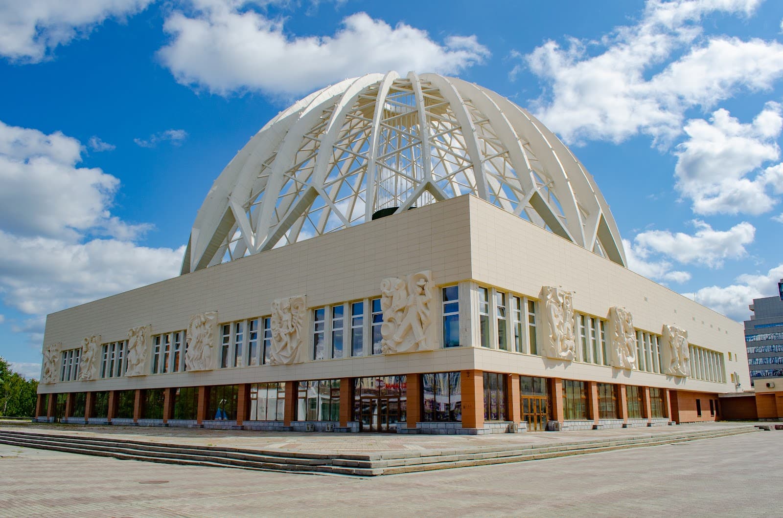 Yekaterinburg Circus - Image 1