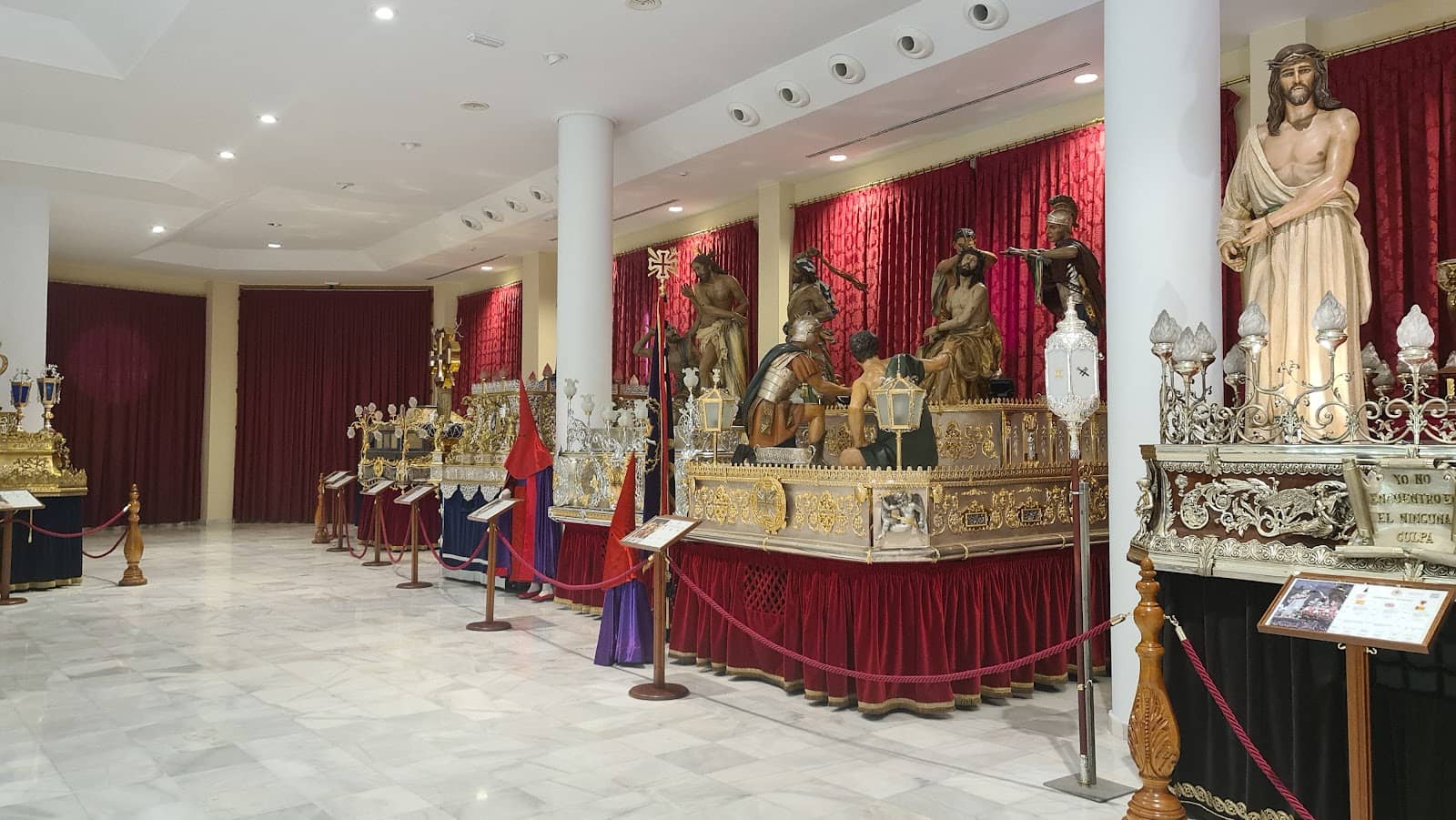 Bilingual Exhibit Explanations