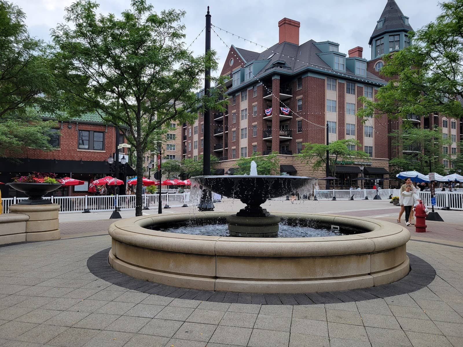 Arlington Heights Memorial Library