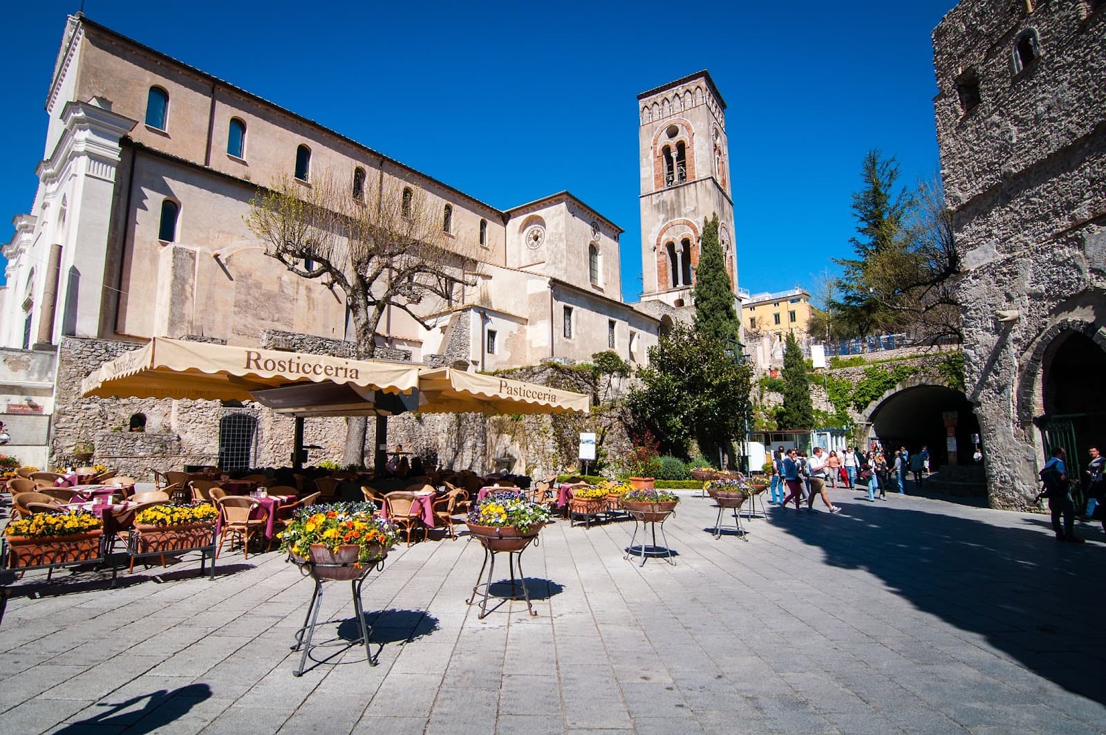 Piazza Duomo Ravello - Image 1