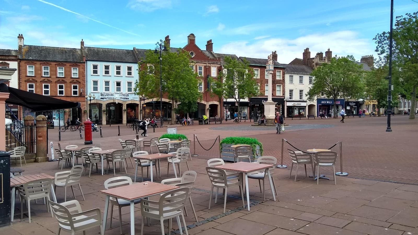 English Street - Image 1