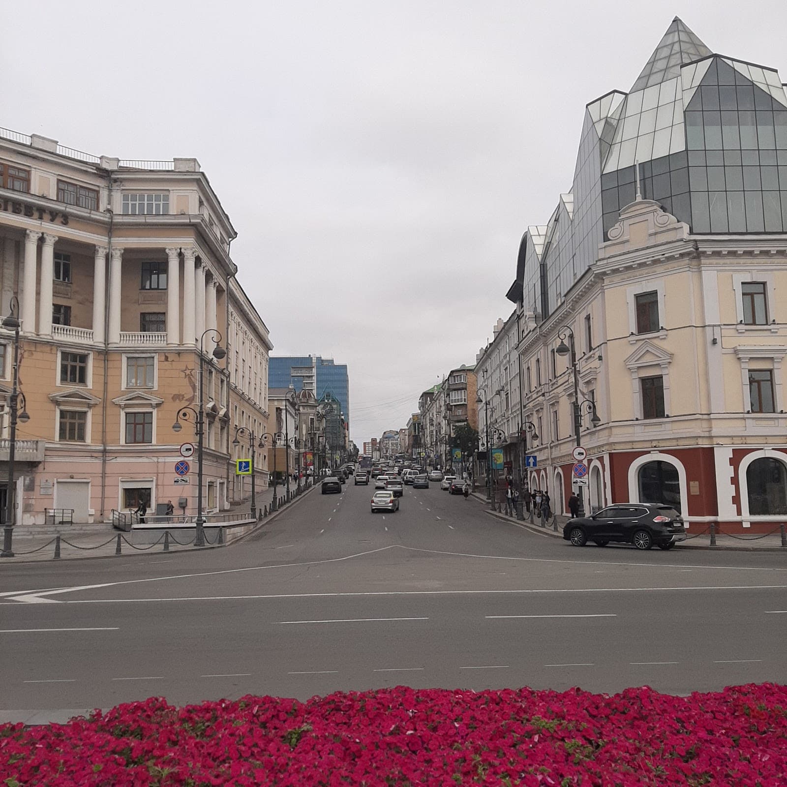 Okeansky Prospekt Vladivostok - Image 1