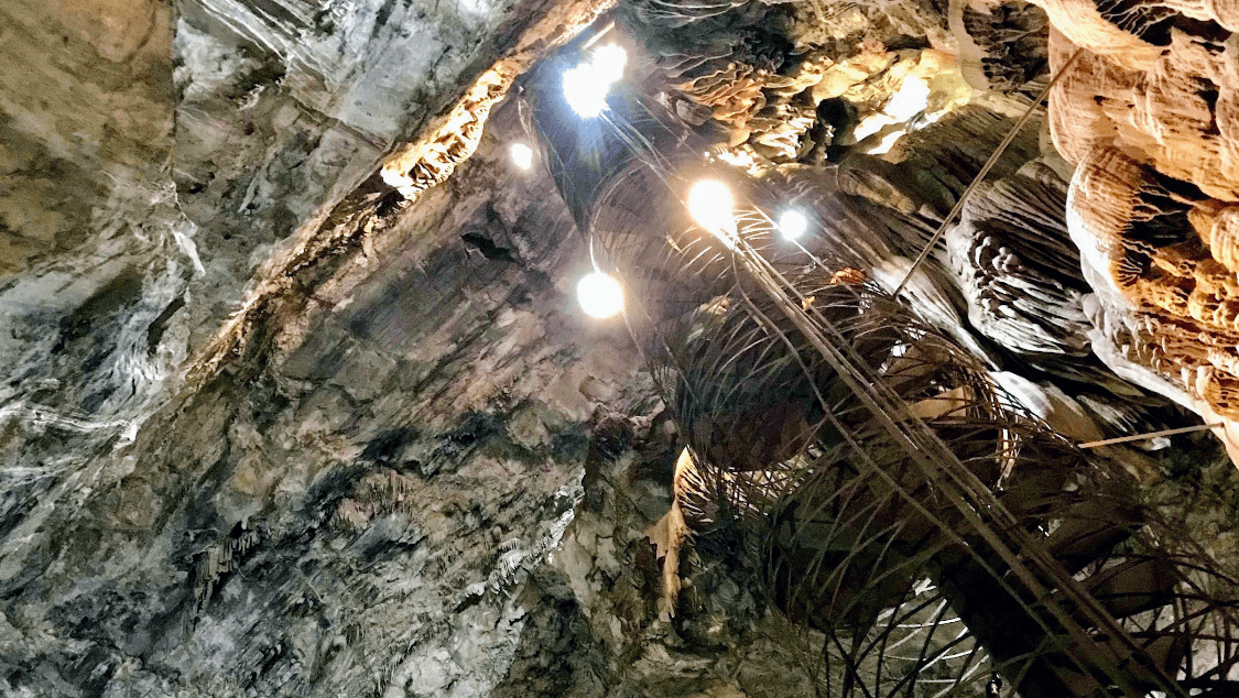 Moaning Caverns Adventure Park - Image 1